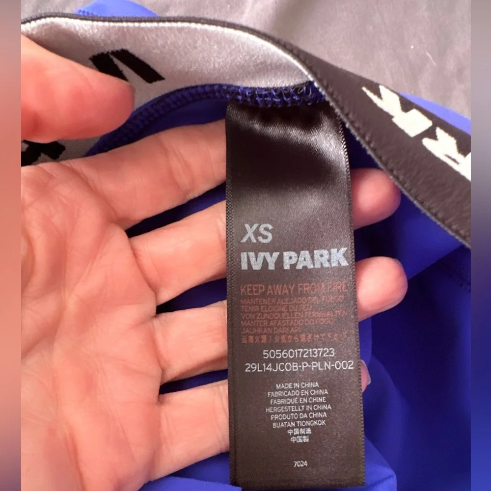 BNWT Ivy Park I capri leggings xs - Picture 5 of 10